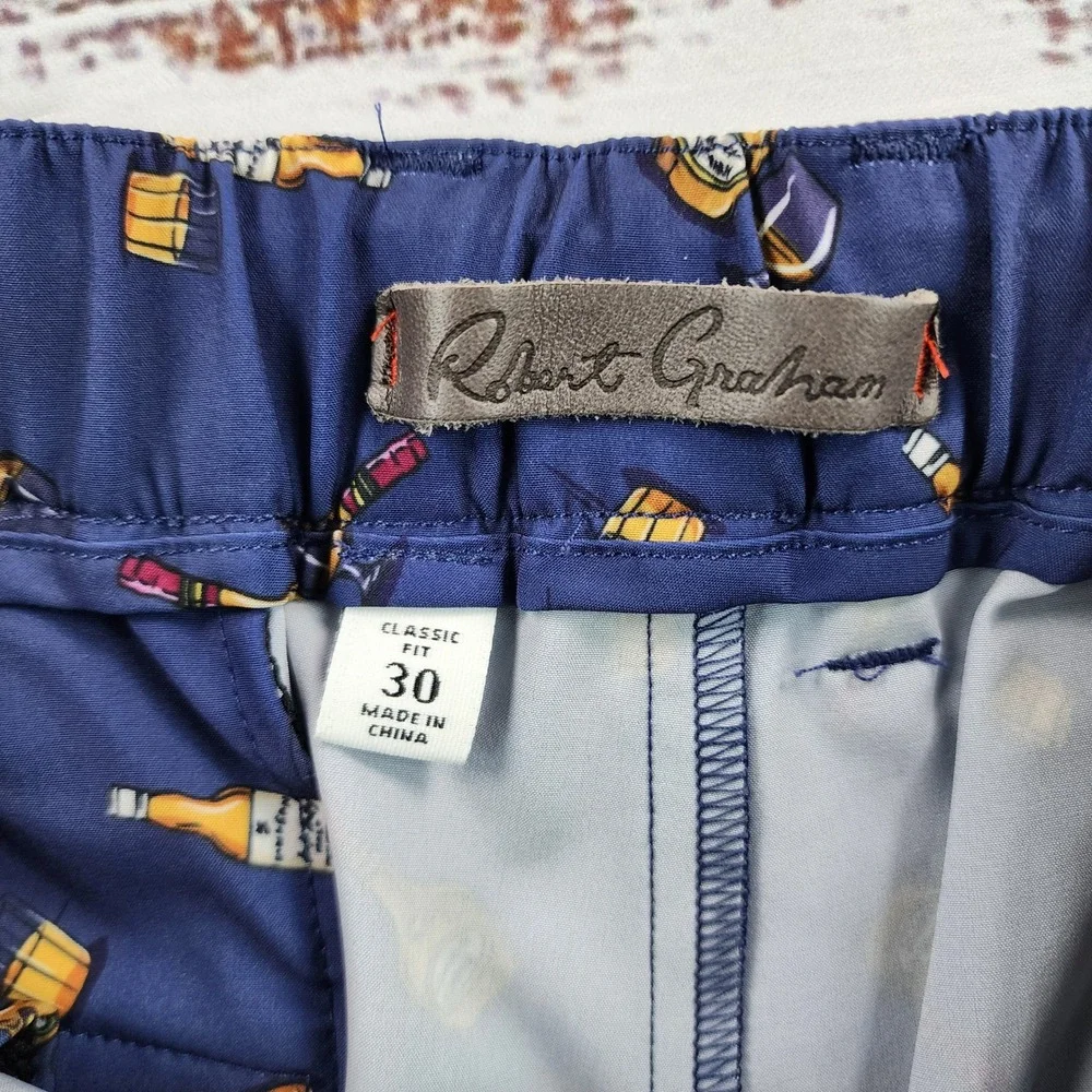 Robert Graham Bardsley Shorts Mens NWT Size 30 Navy Liquor Wine Bottle Graphic